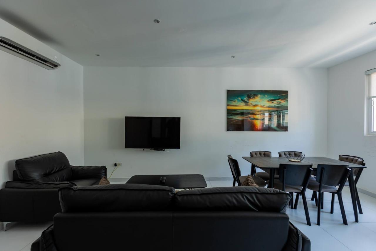 Accra Fine Suites - Henrietta'S Residences エクステリア 写真